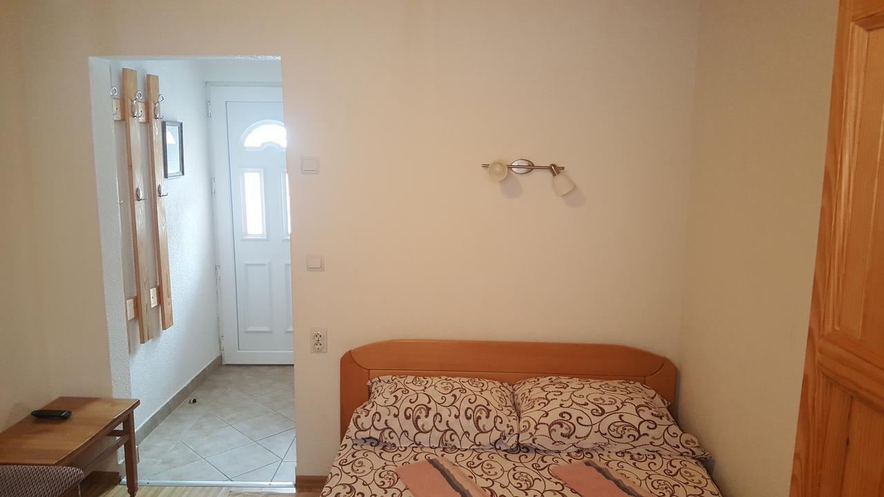 Pansion I Restoran ,, Pogled" Hotel Han Pijesak Exterior photo